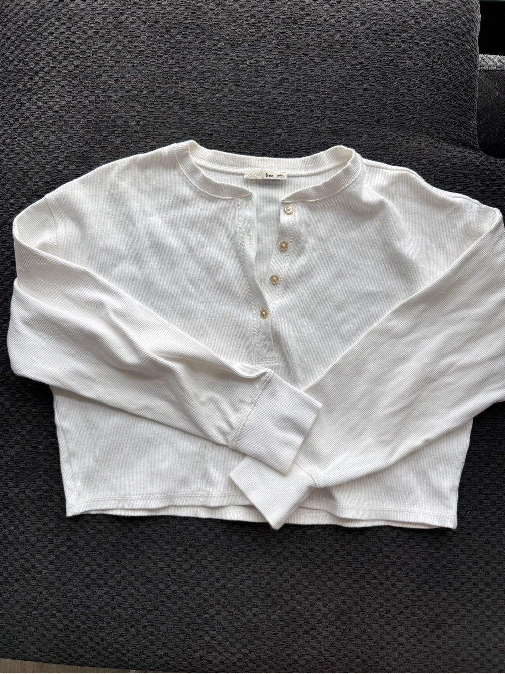 White Long-Sleeve Henley Top - Cropped